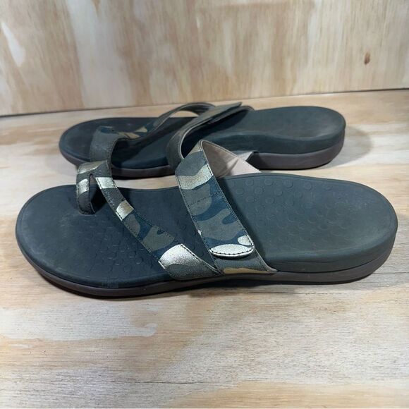 Vionic Morgan Women's Cross Strap Orthotic Camo Sandals Women’s Size 12 - Picture 1 of 7